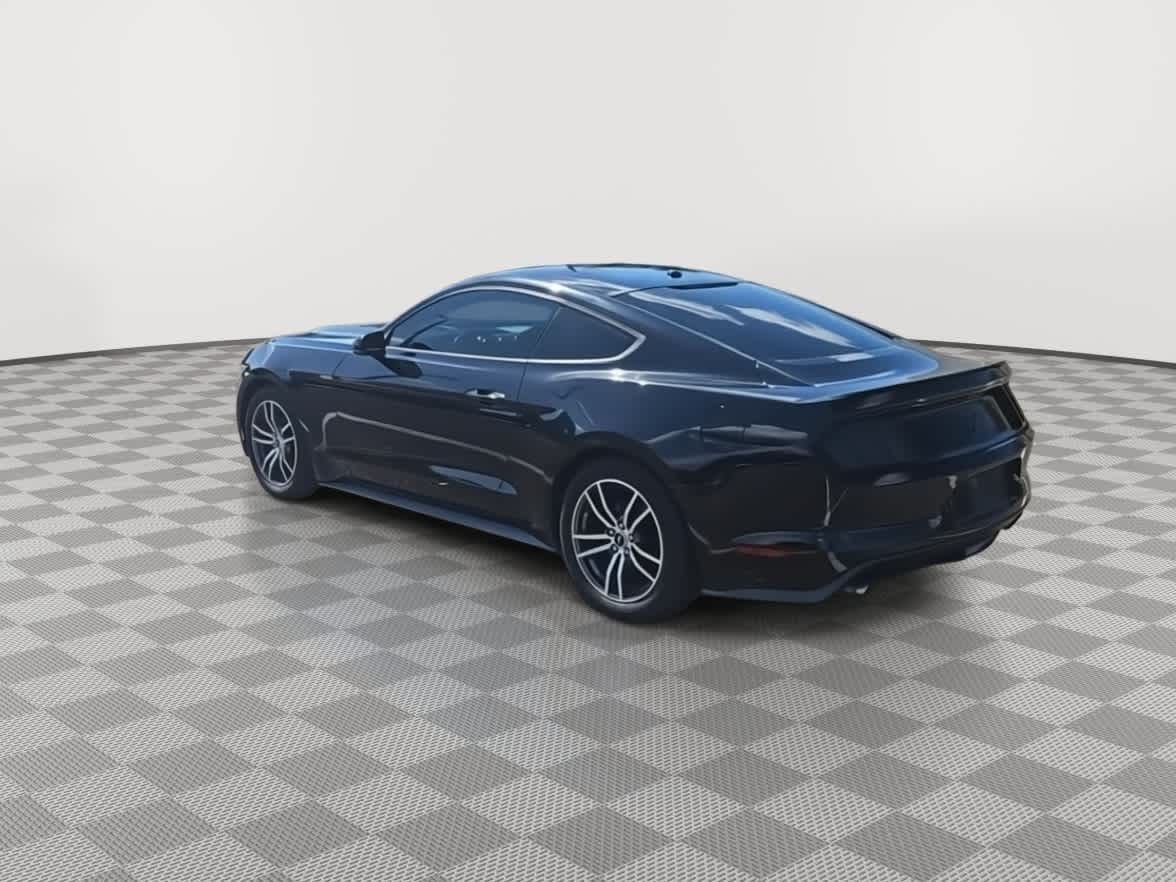 2015 Ford Mustang  7