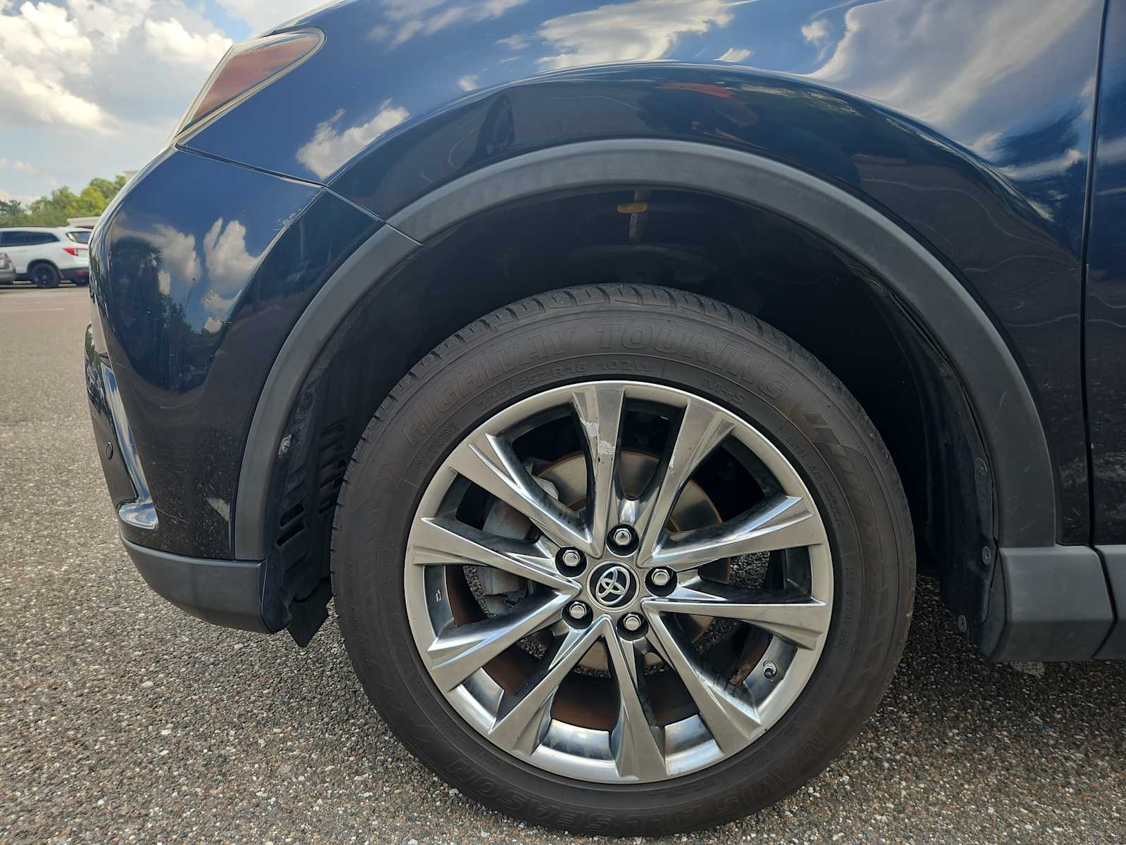 Thumbnail: 2017 Toyota RAV4 - 19