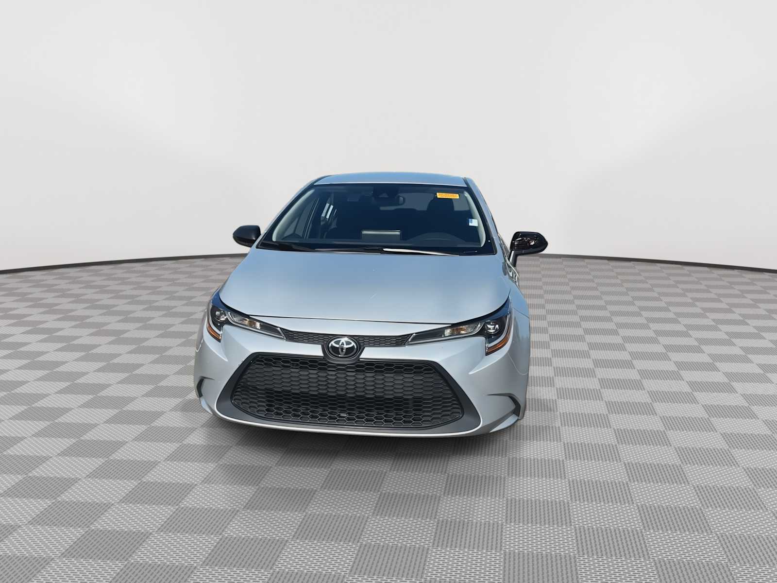 Thumbnail: 2022 Toyota Corolla - 3