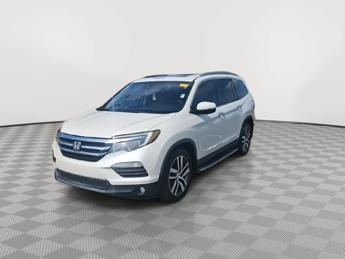 Thumbnail: 2017 Honda Pilot - 4