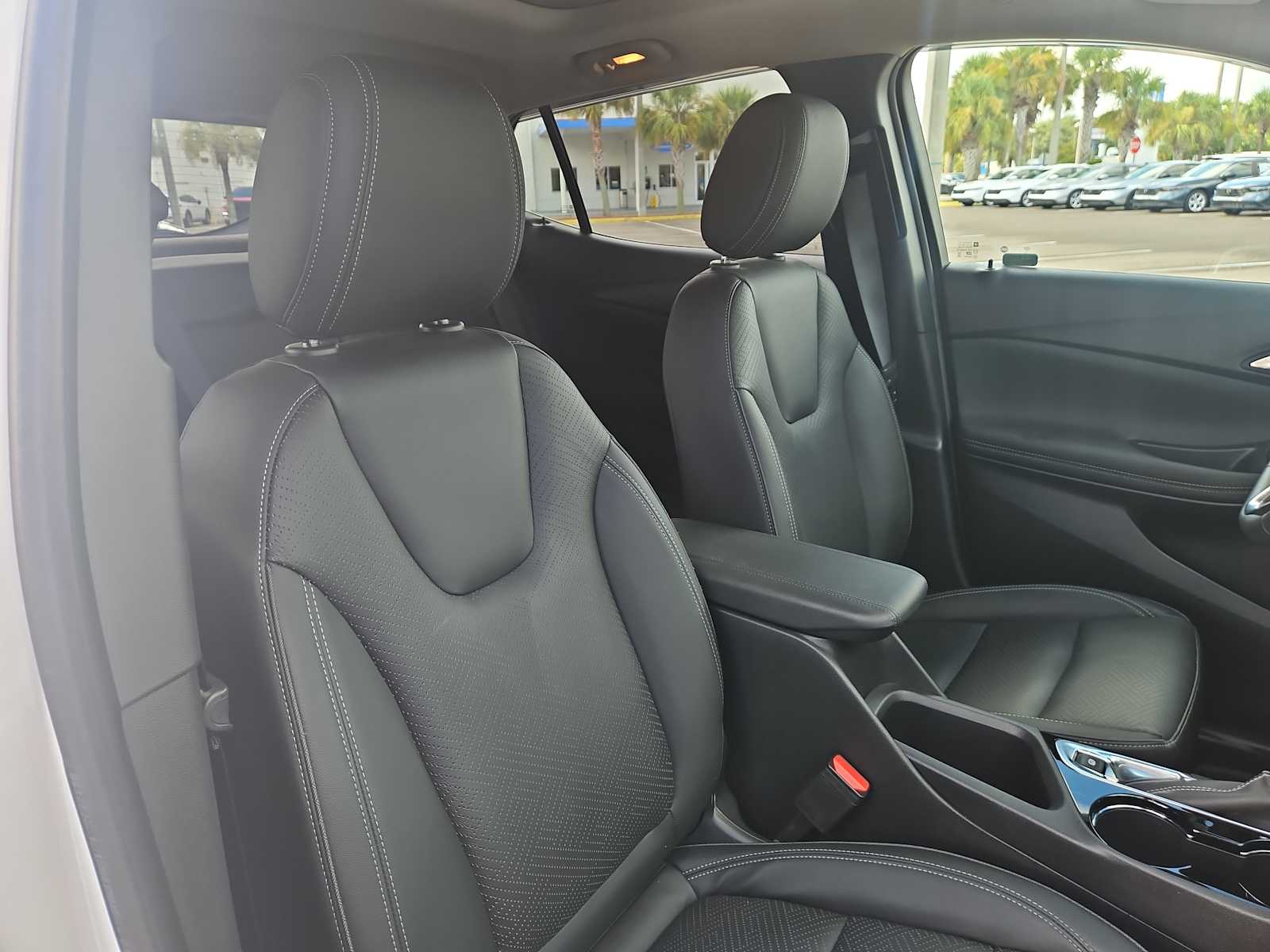 Thumbnail: 2022 Buick Encore GX - 26