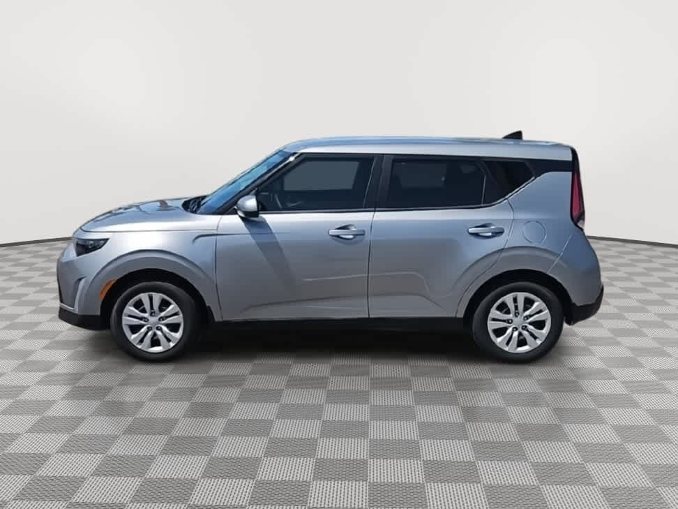 Thumbnail: 2023 Kia Soul - 5