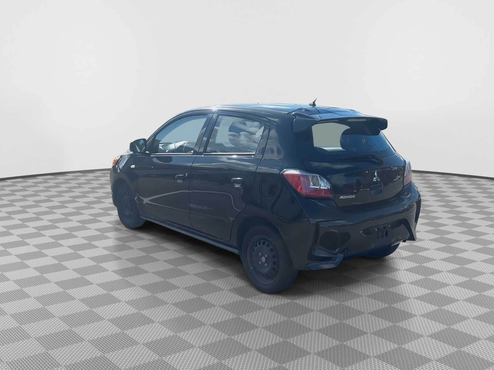 Thumbnail: 2022 Mitsubishi Mirage - 6