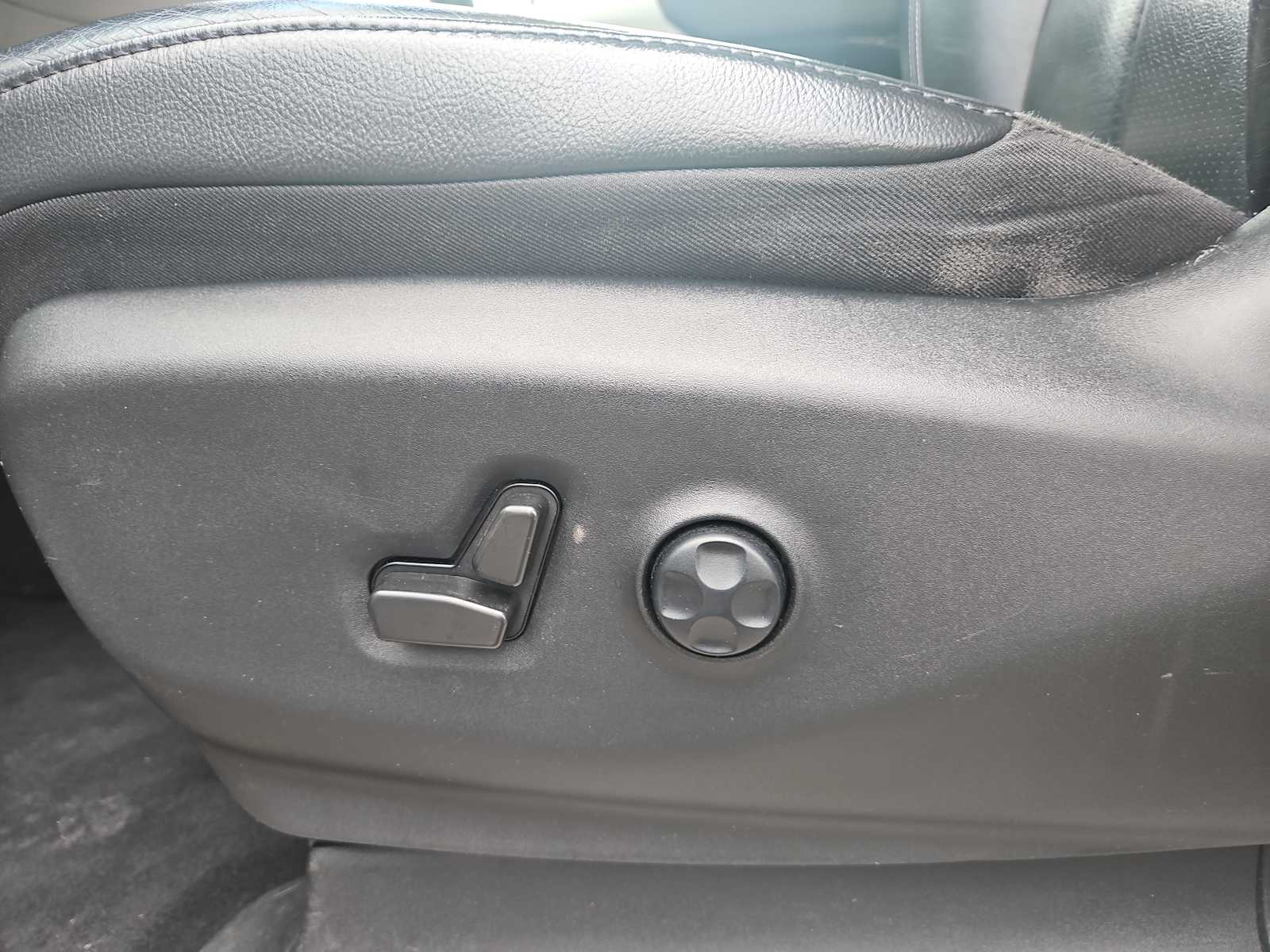 2022 Chrysler Pacifica Touring L 14
