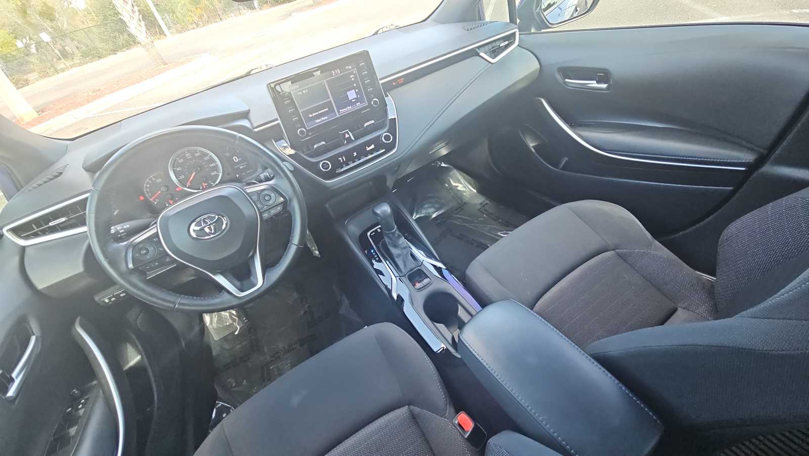 Thumbnail: 2021 Toyota Corolla - 22