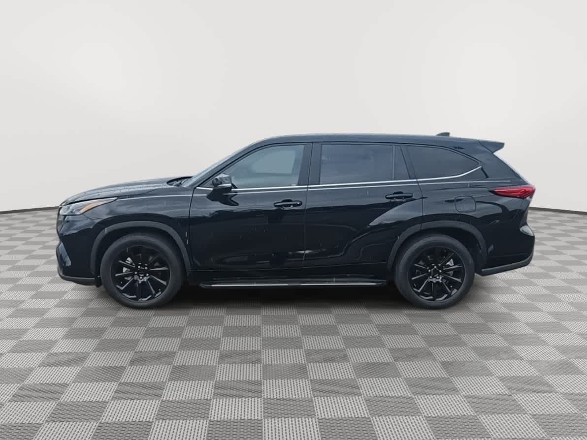 2023 Toyota Highlander LE 5