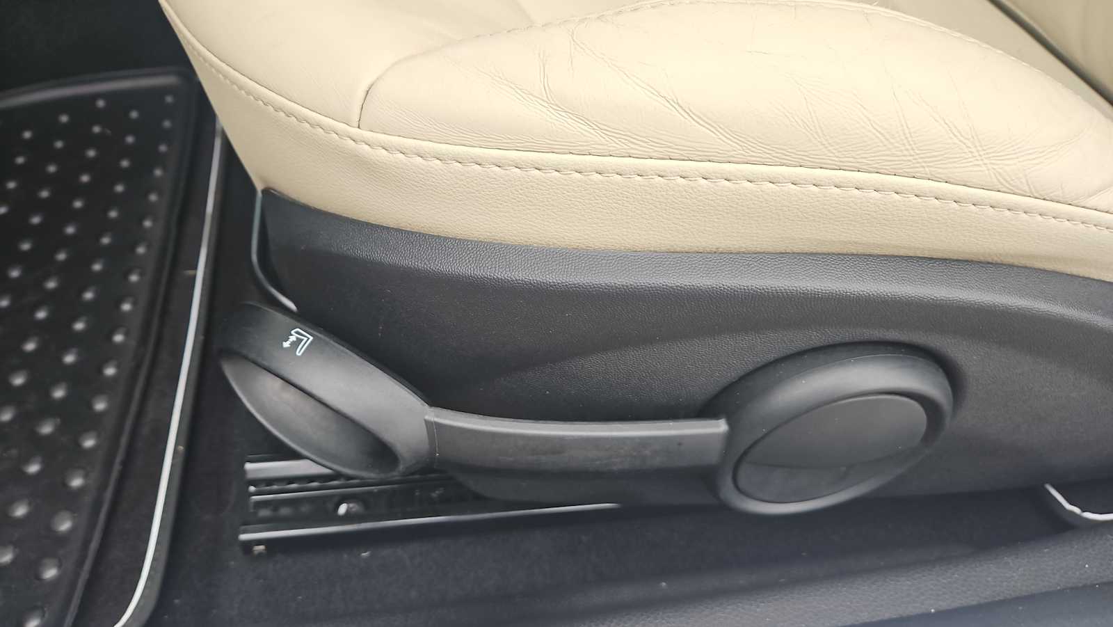 Thumbnail: 2012 MINI Cooper Clubman - 14