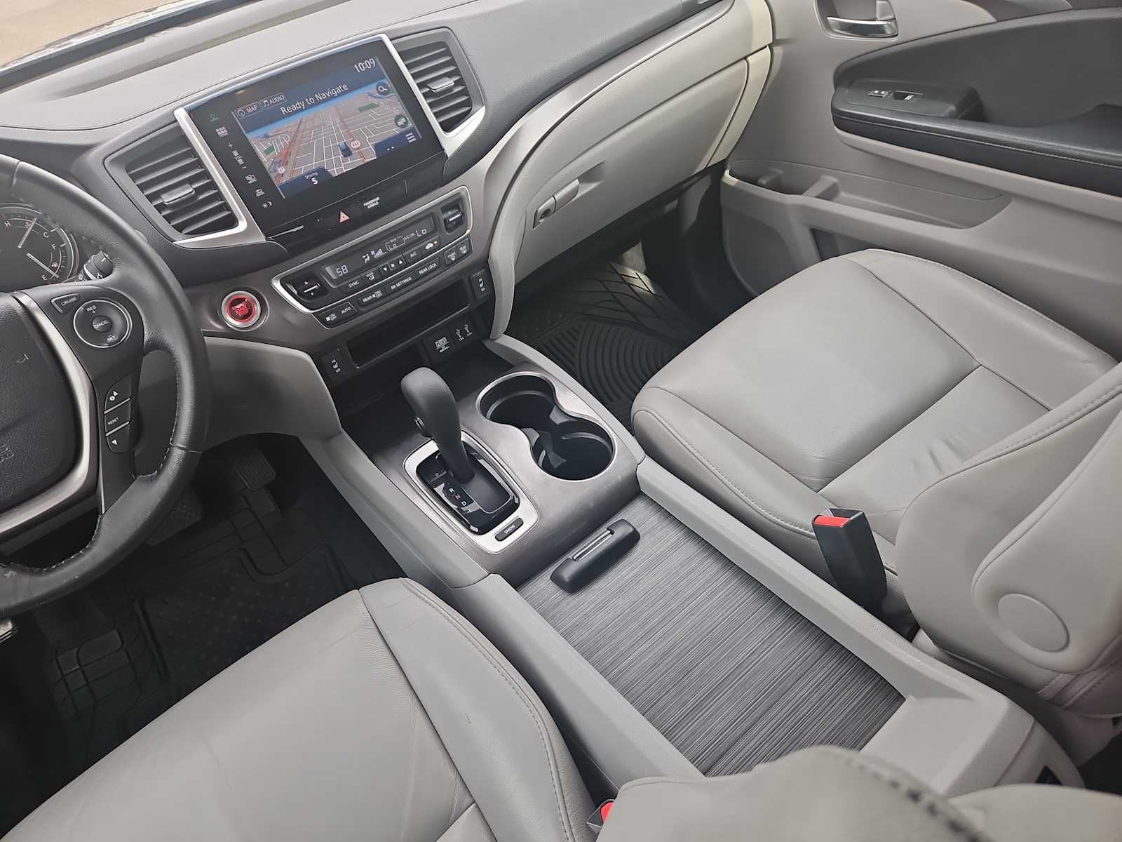 Thumbnail: 2016 Honda Pilot - 23