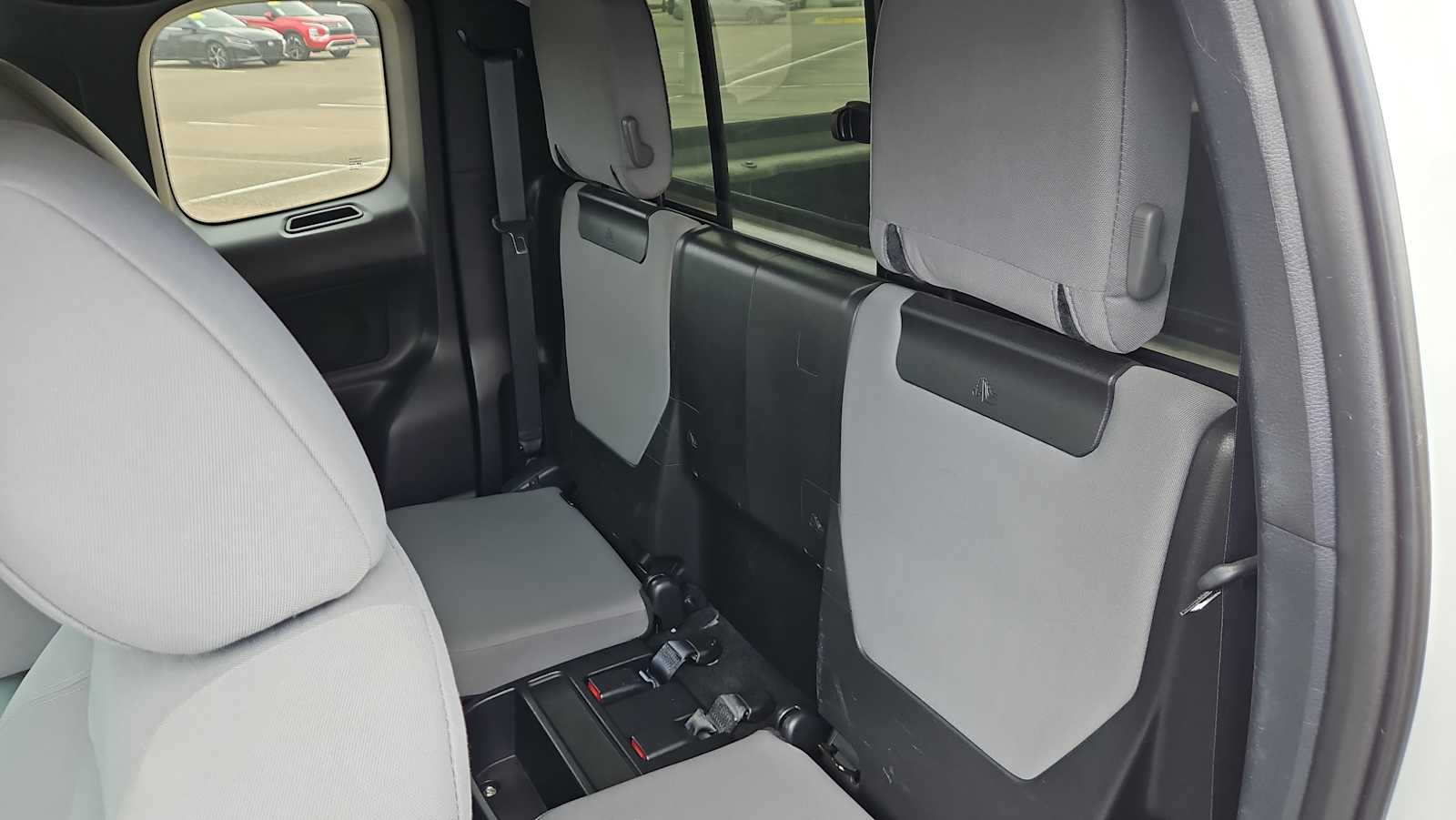 Thumbnail: 2019 Toyota Tacoma - 24