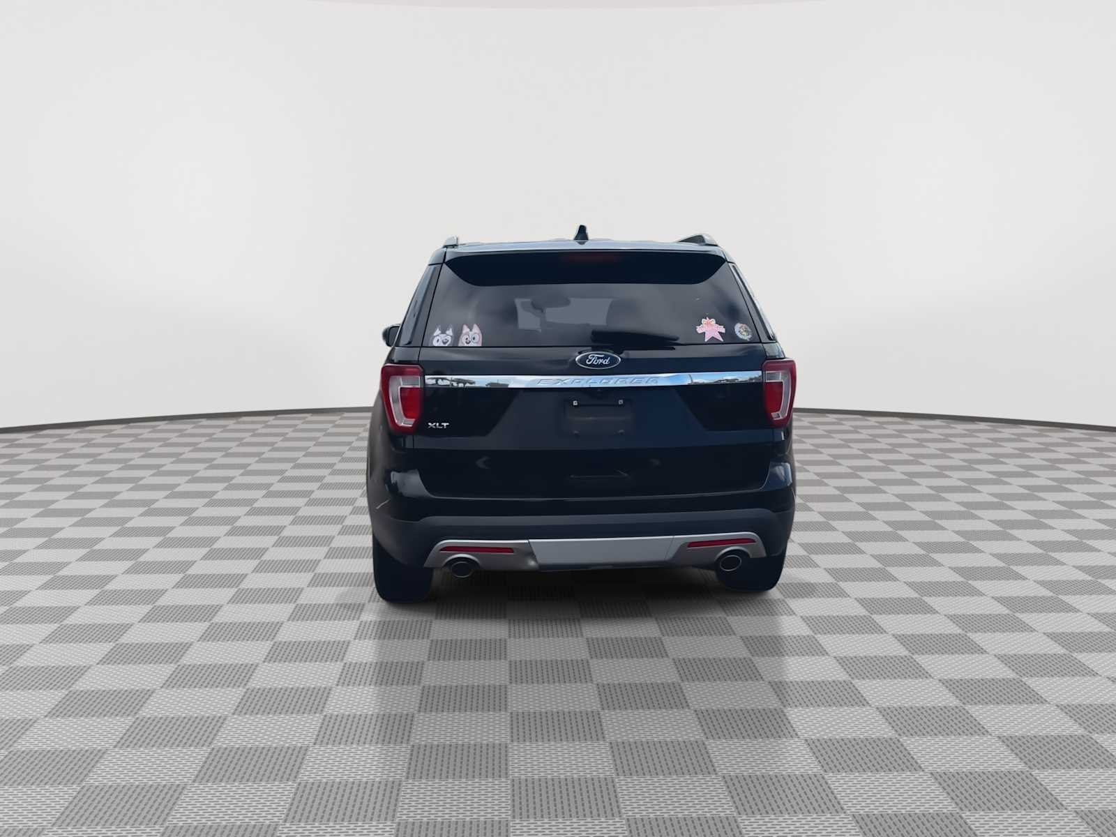Thumbnail: 2017 Ford Explorer - 7