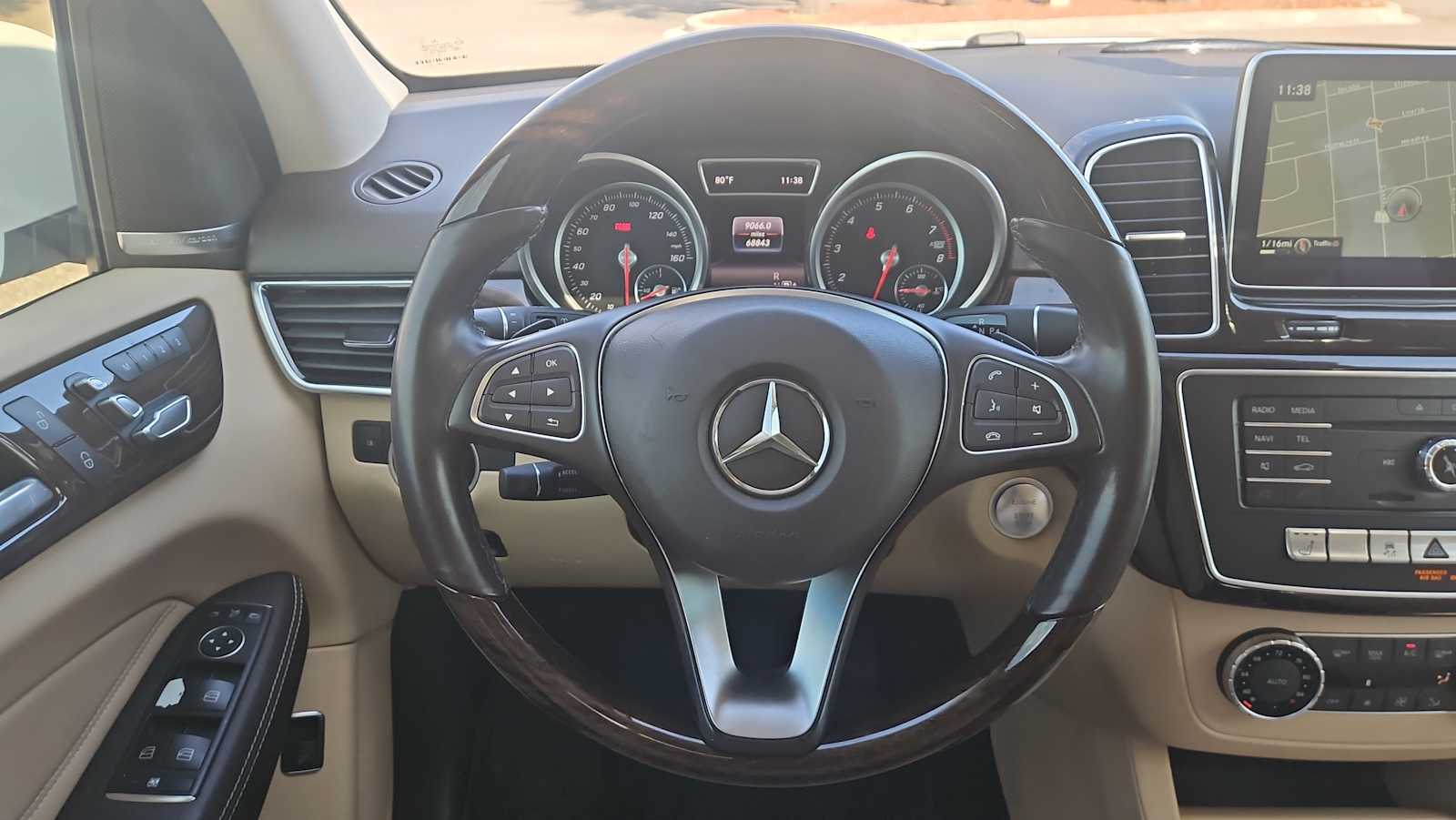 Thumbnail: 2016 Mercedes-Benz GLE - 11