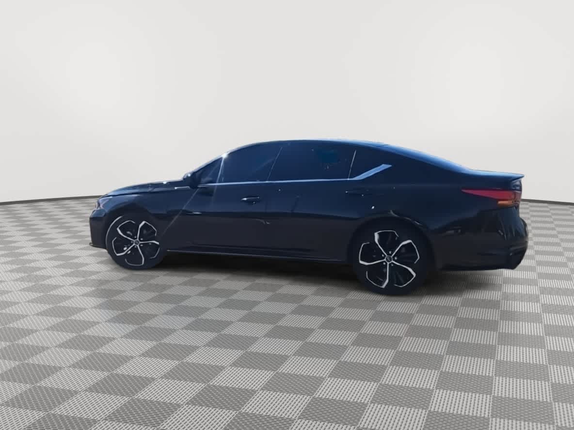 Thumbnail: 2024 Nissan Altima - 6