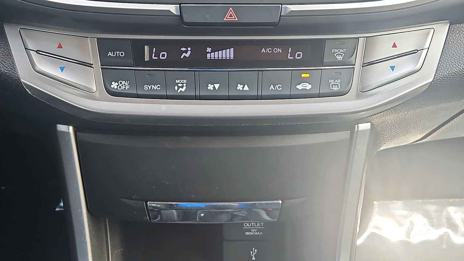 Thumbnail: 2015 Honda Accord - 16
