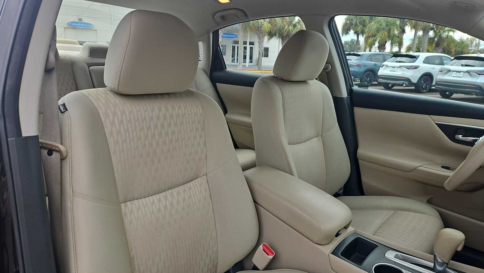 Thumbnail: 2016 Nissan Altima - 24