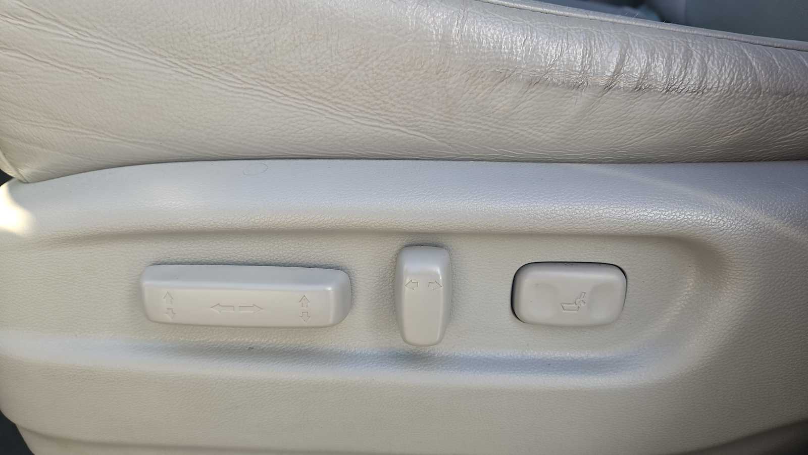 Thumbnail: 2019 Honda Pilot - 14