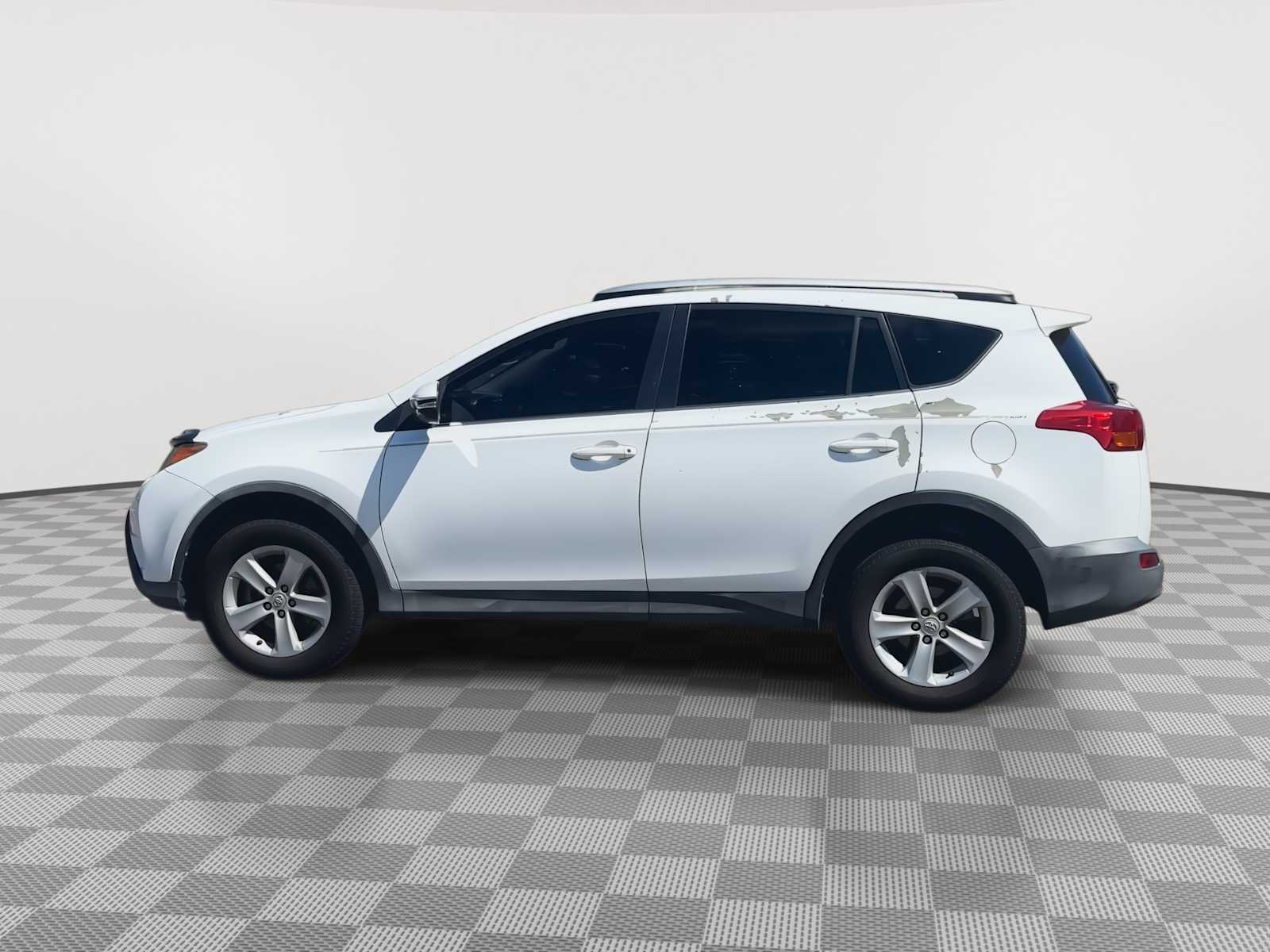 Thumbnail: 2014 Toyota RAV4 - 5