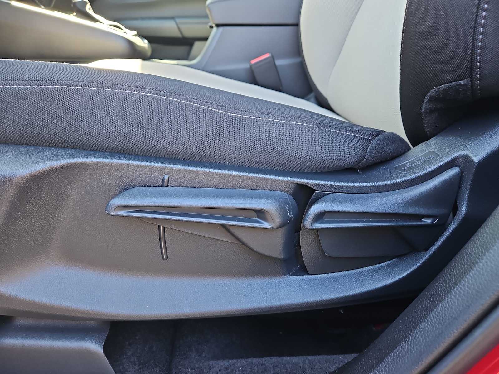 2025 Honda CR-V LX 13