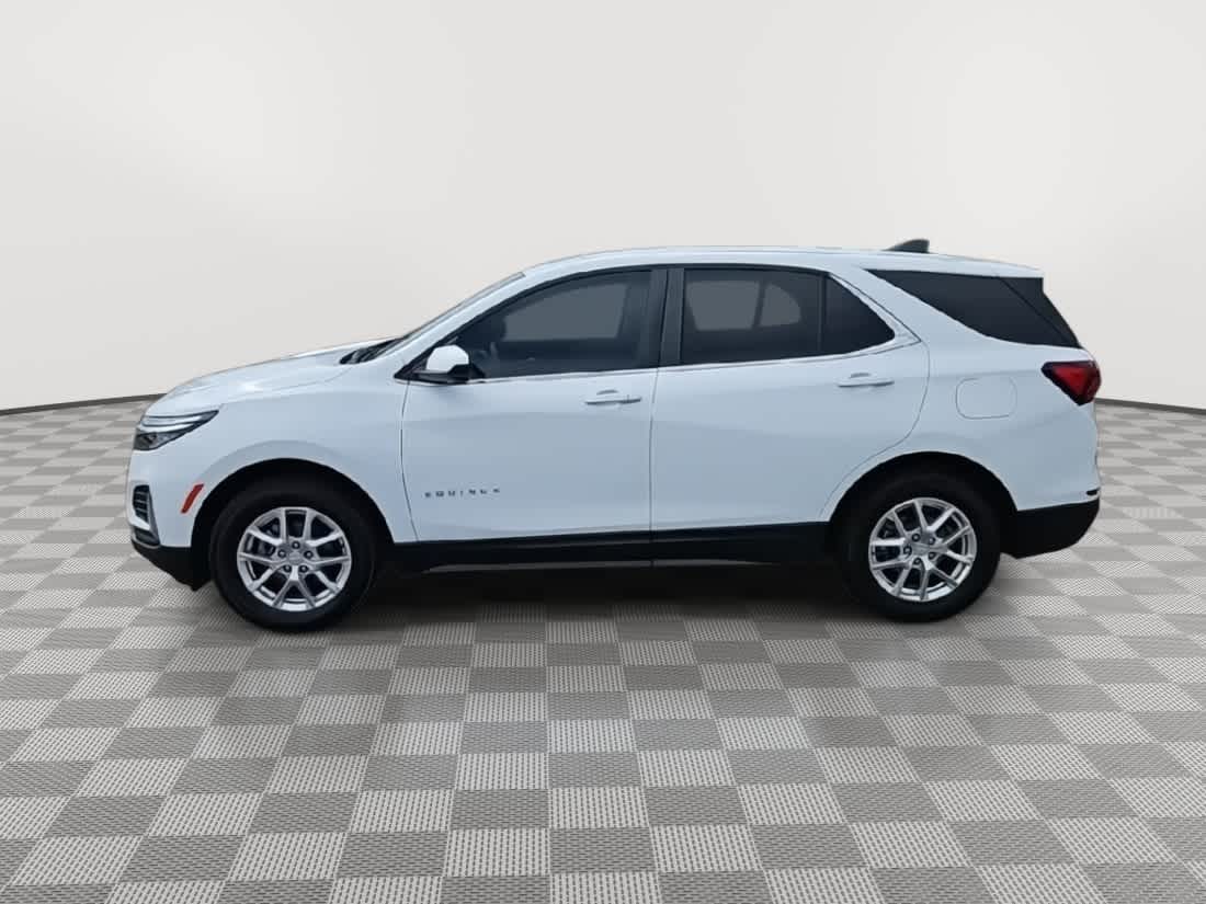 Thumbnail: 2022 Chevrolet Equinox - 5
