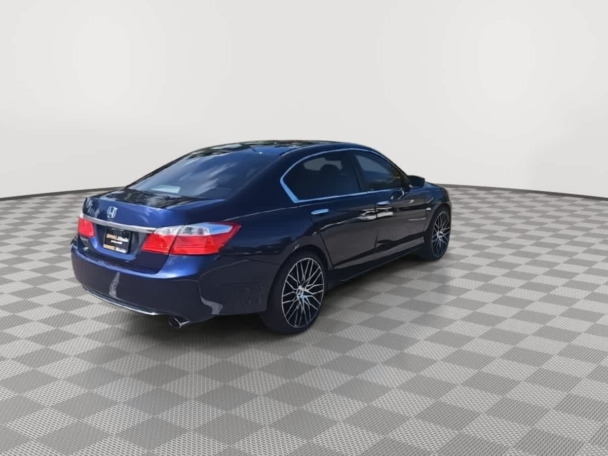 Thumbnail: 2015 Honda Accord - 8