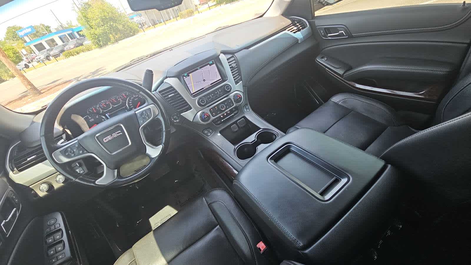 Thumbnail: 2019 GMC Yukon - 24