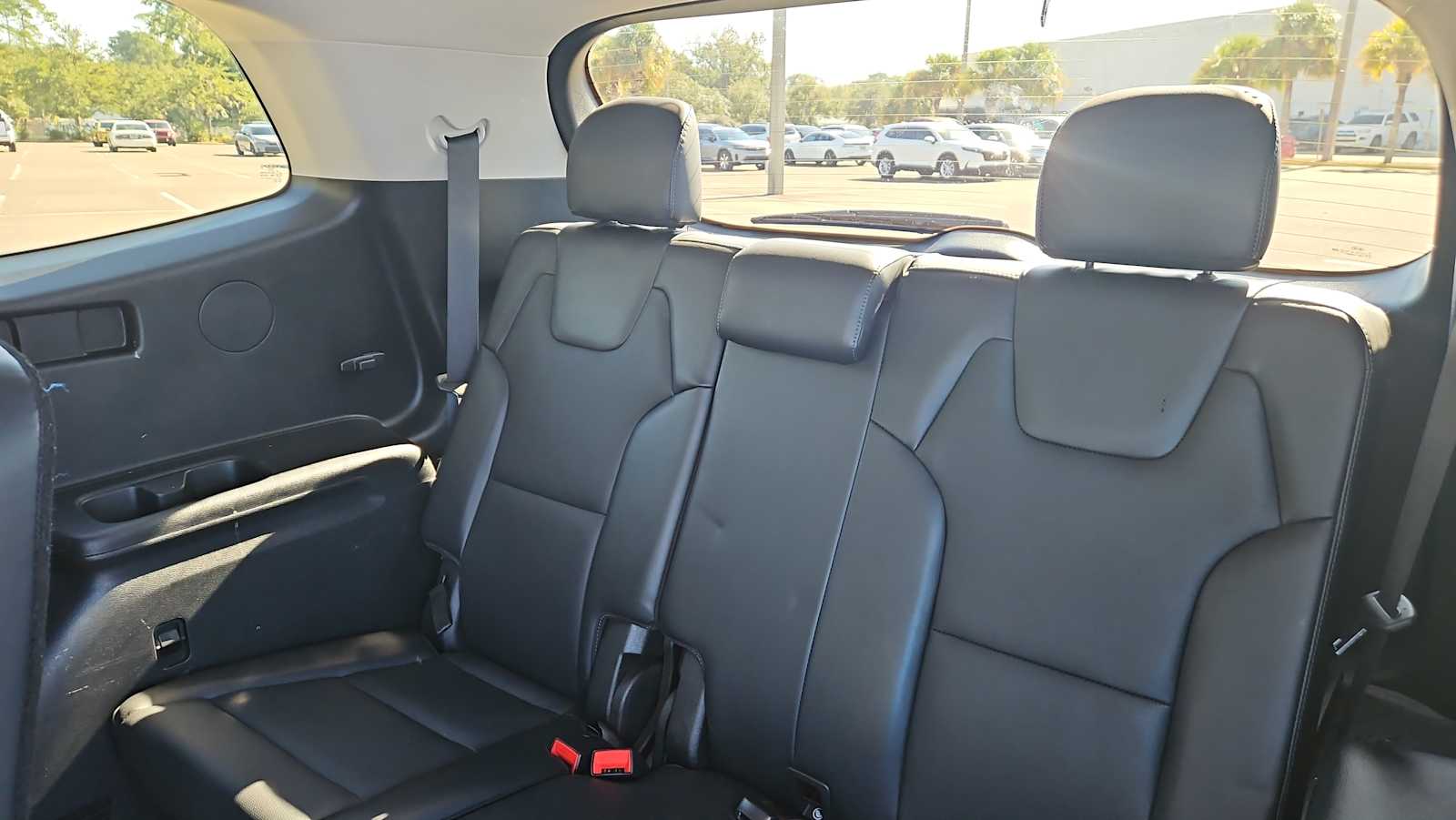 Thumbnail: 2020 Kia Telluride - 26