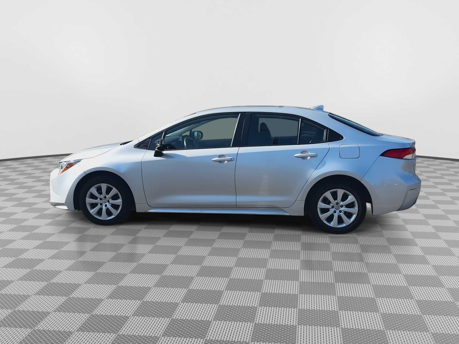 Thumbnail: 2022 Toyota Corolla - 5