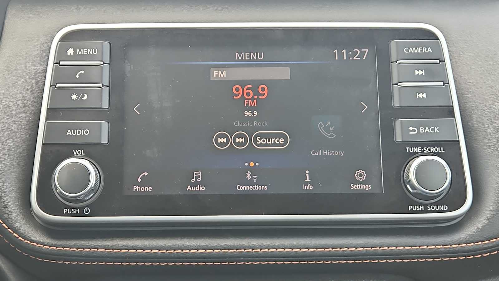 Thumbnail: 2019 Nissan Kicks - 19