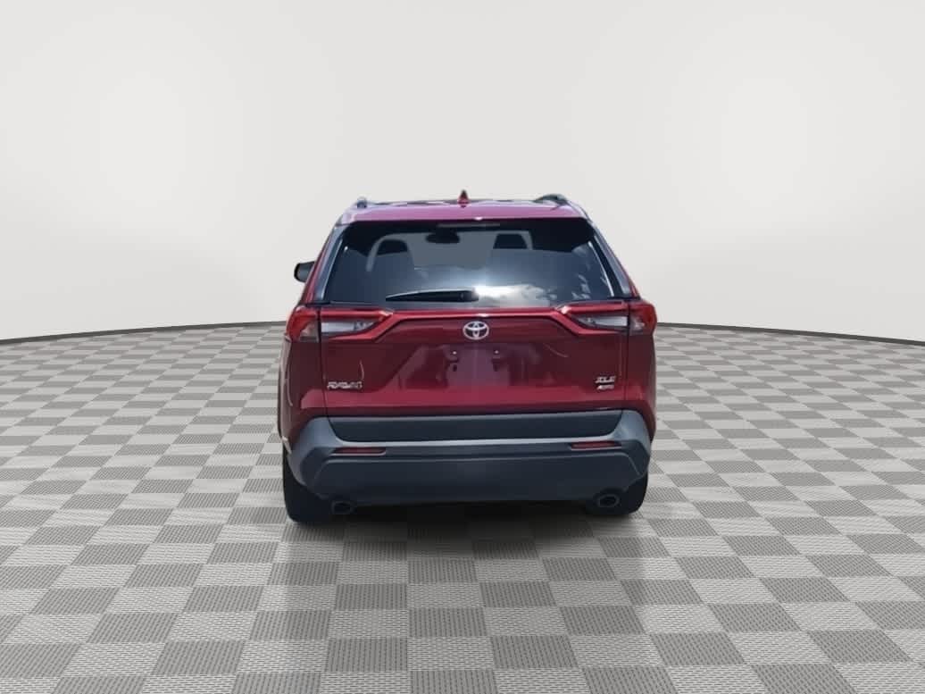 Thumbnail: 2020 Toyota RAV4 - 7