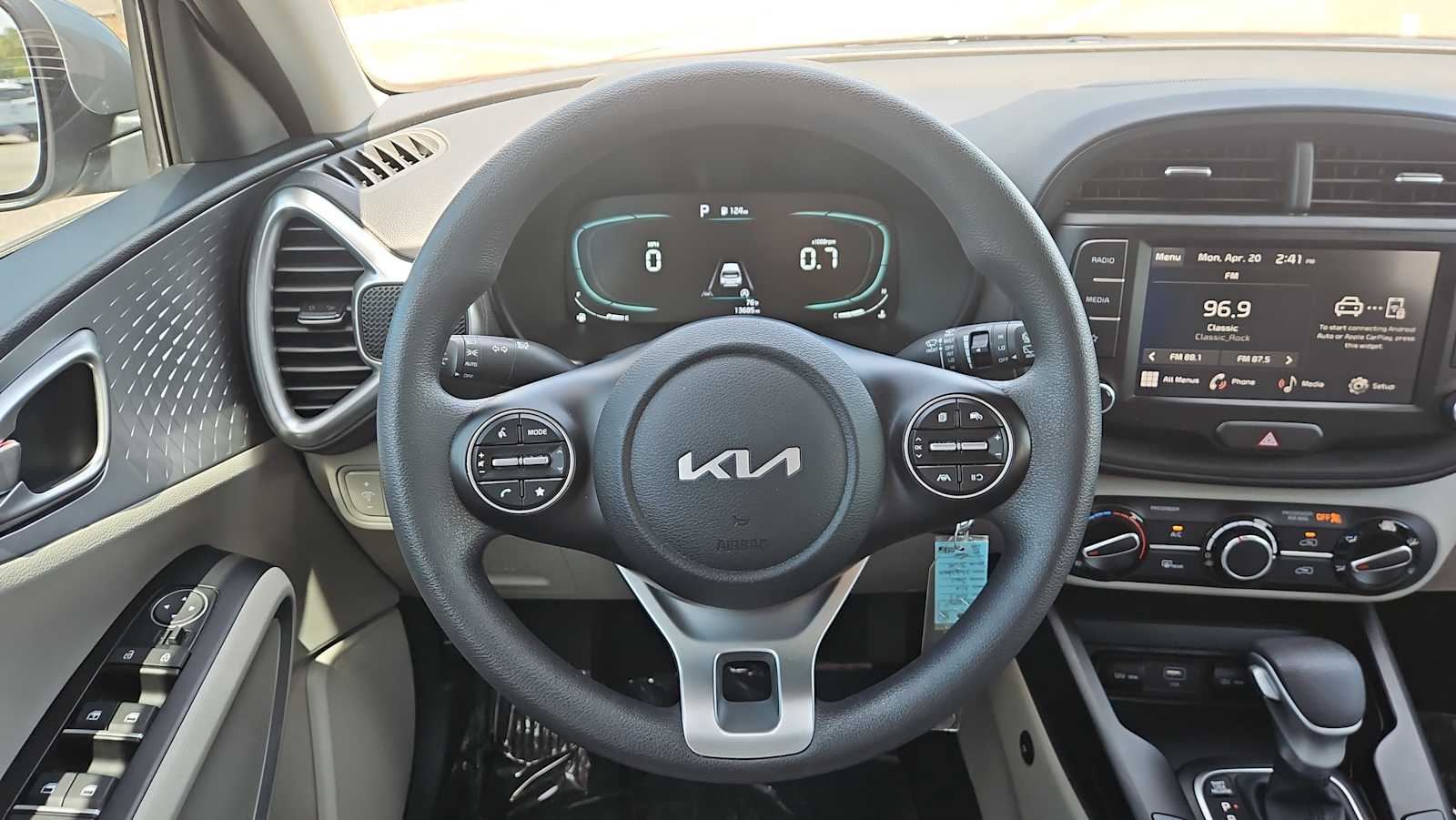 Thumbnail: 2023 Kia Soul - 11