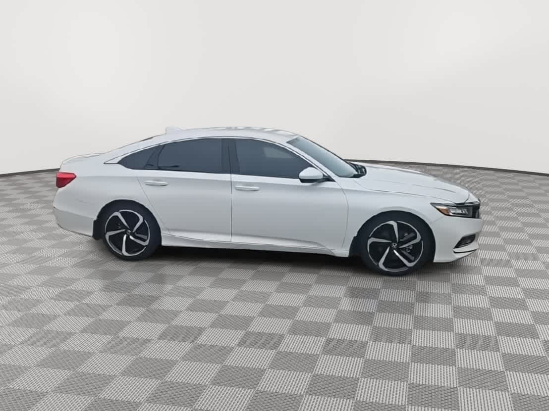 Thumbnail: 2018 Honda Accord - 9