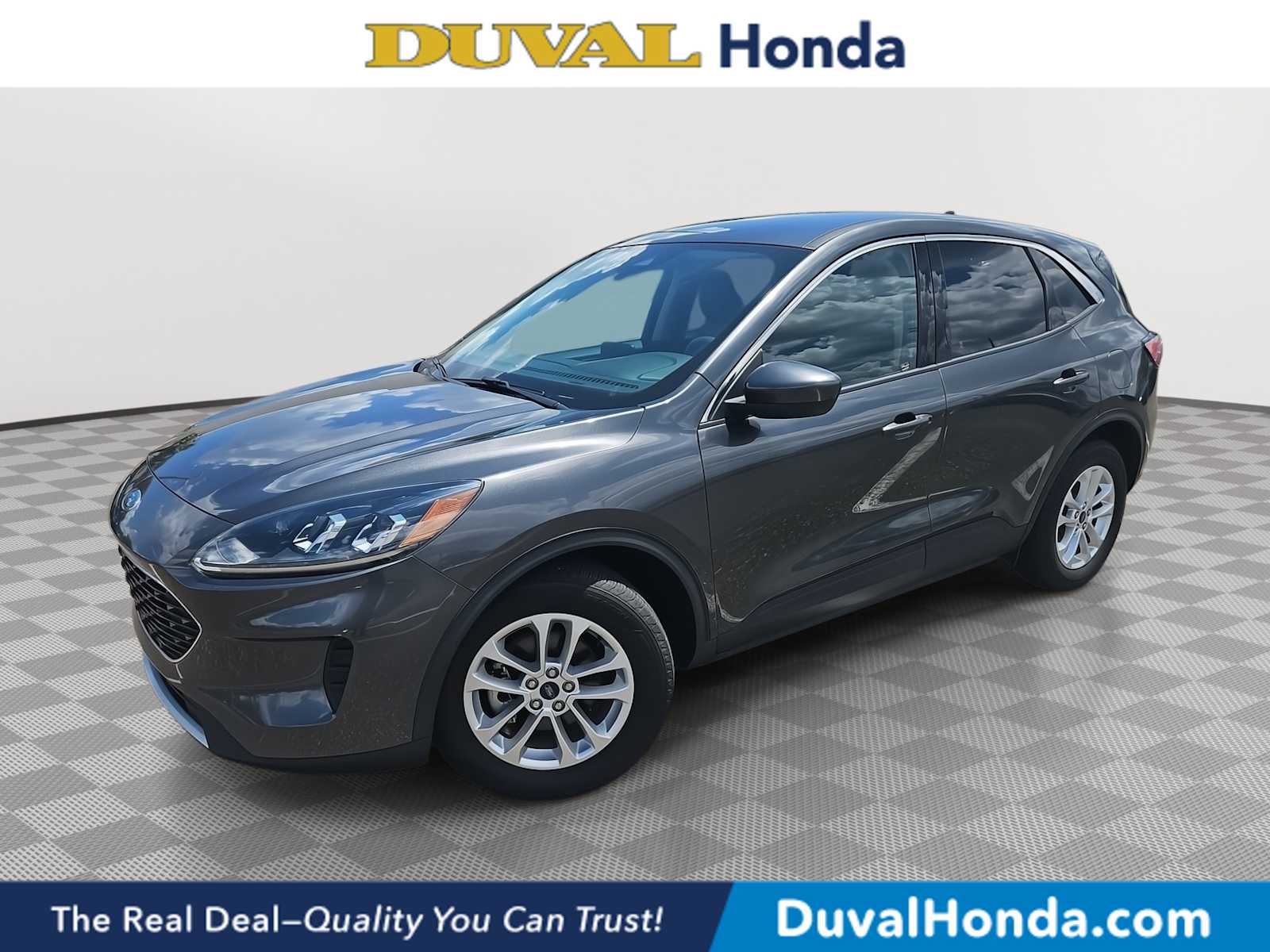 2020 Ford Escape SE Hero Image