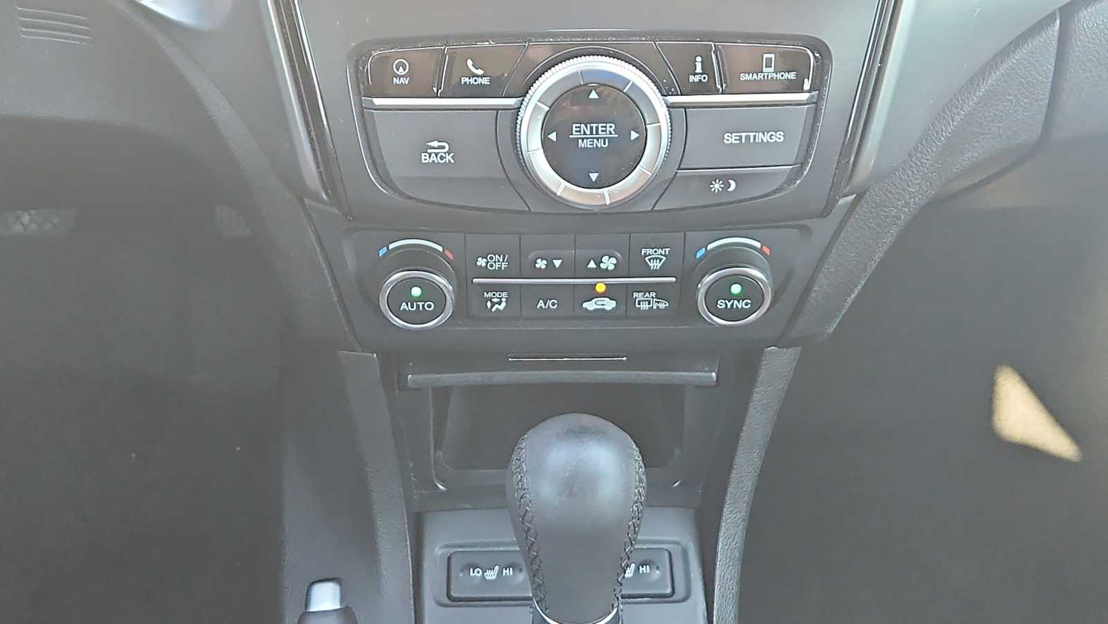 Thumbnail: 2019 Acura ILX - 17