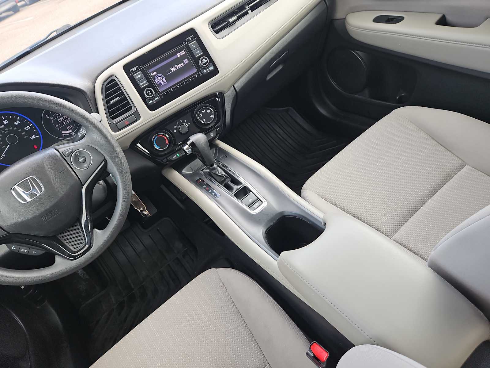 Thumbnail: 2018 Honda HR-V - 21