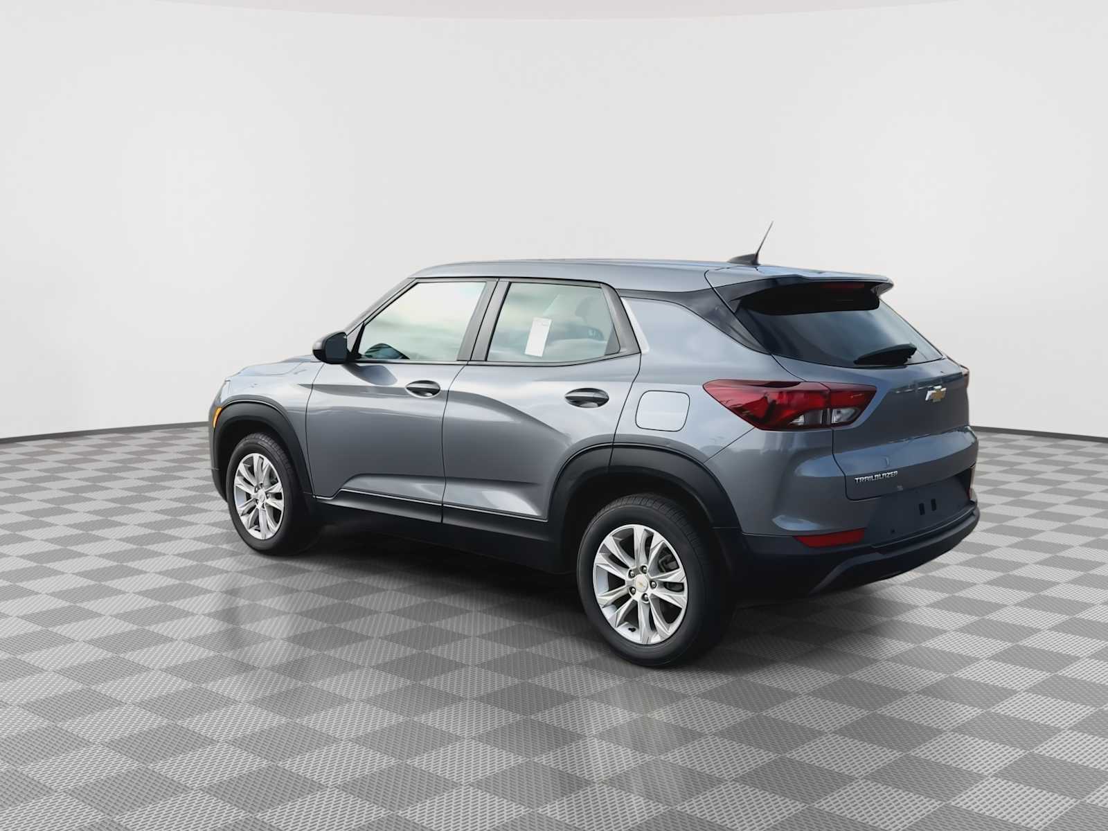 Thumbnail: 2021 Chevrolet TrailBlazer - 6