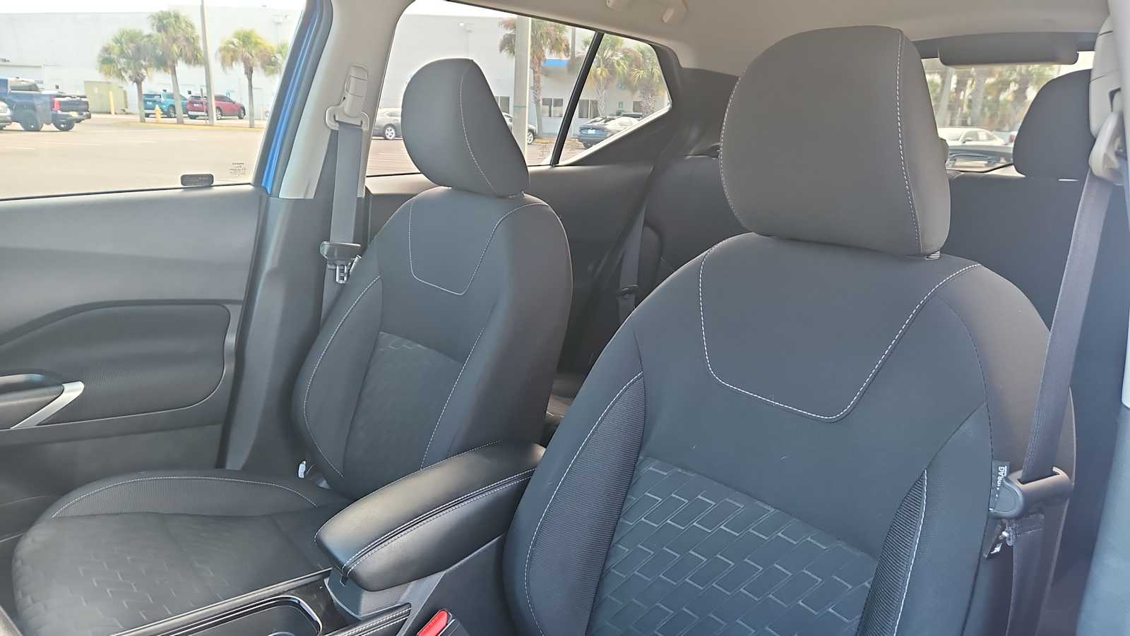 Thumbnail: 2023 Nissan Kicks - 13