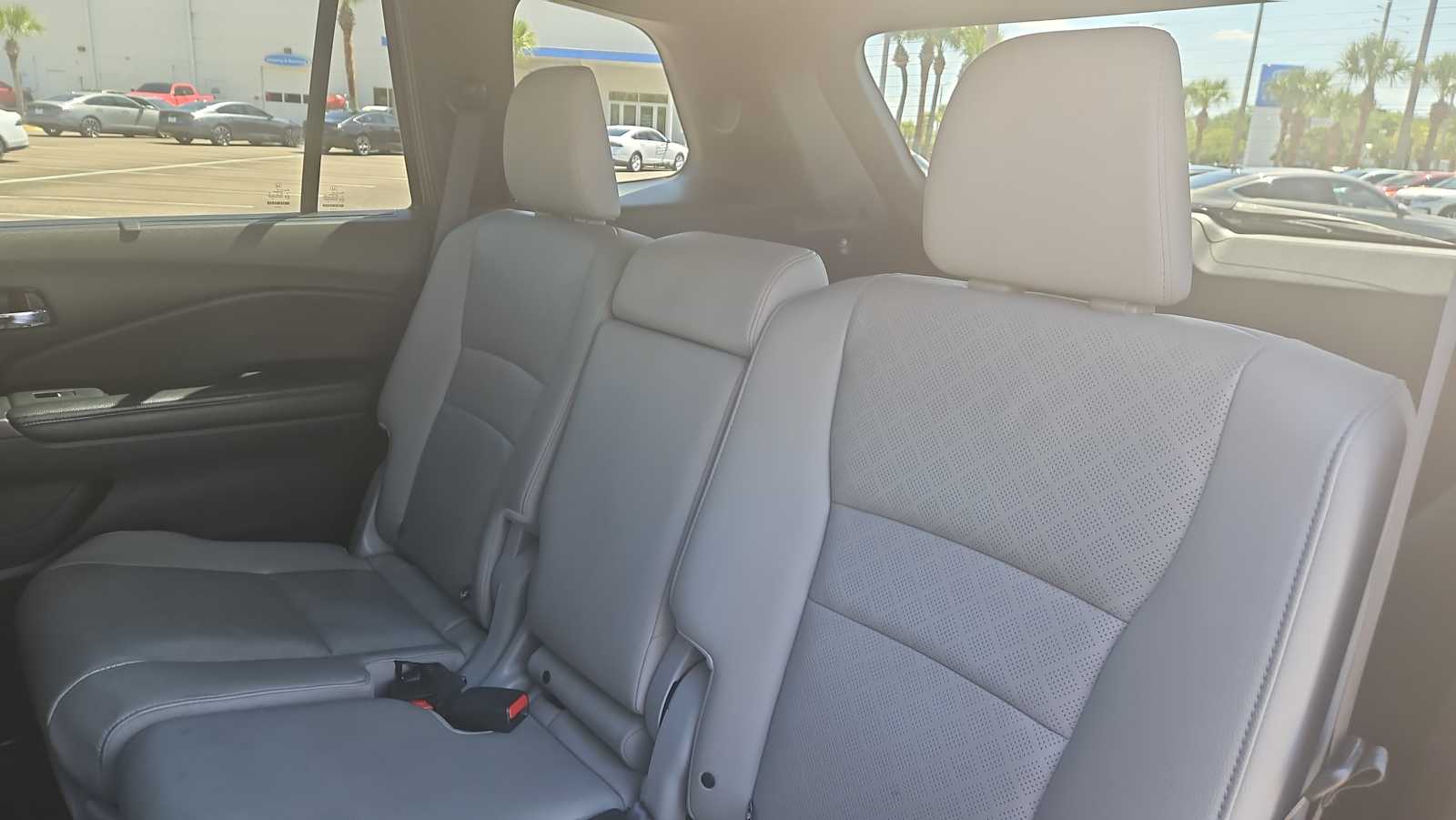 Thumbnail: 2020 Honda Passport - 25