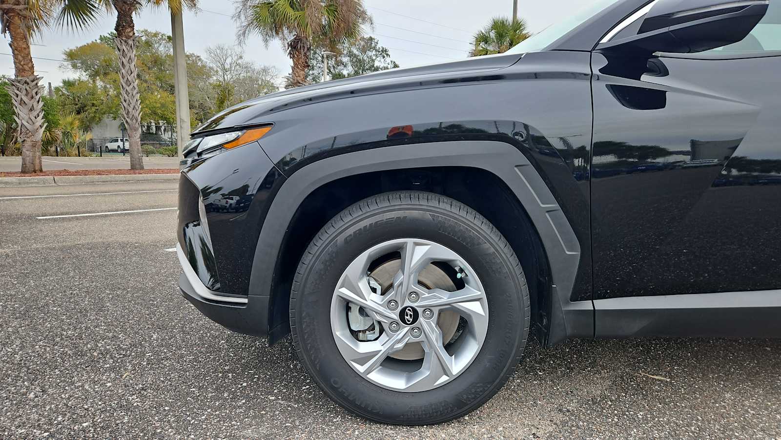 Thumbnail: 2023 Hyundai Tucson - 18