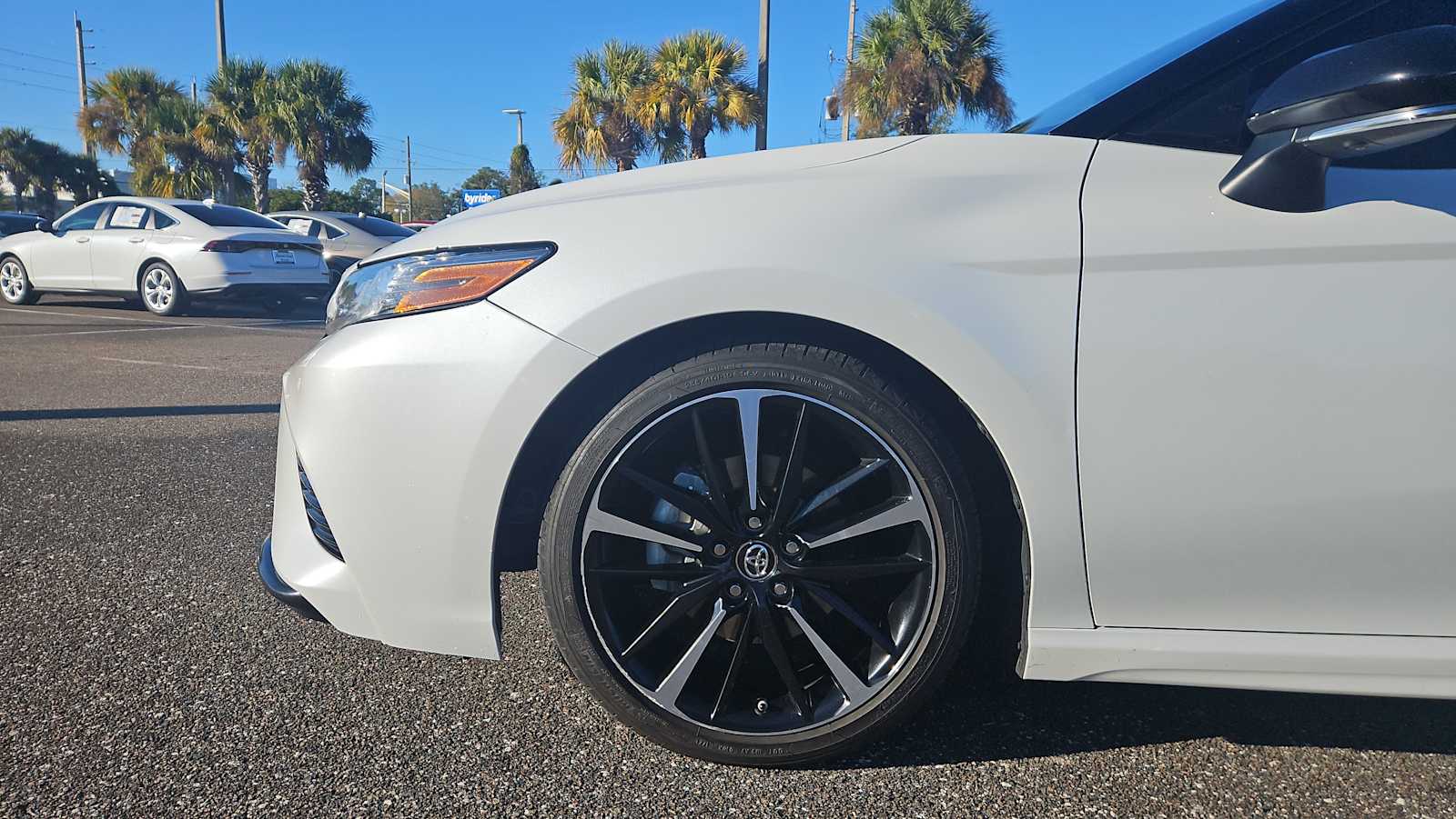 Thumbnail: 2018 Toyota Camry - 19