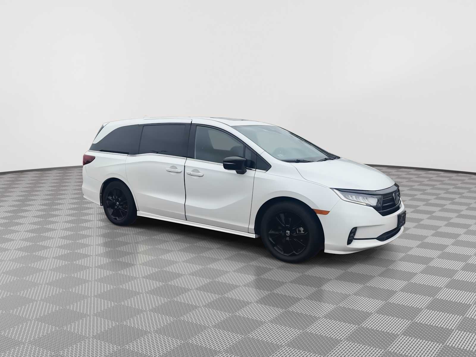 Thumbnail: 2023 Honda Odyssey - 2