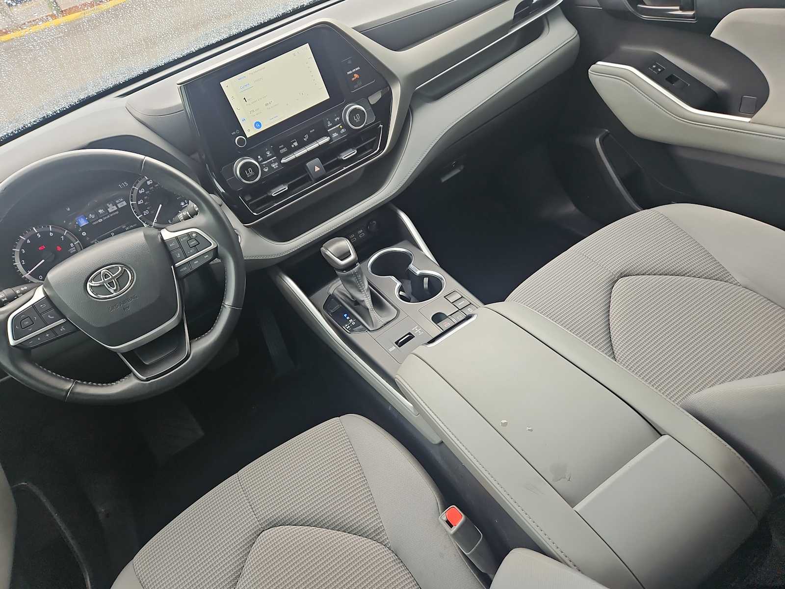 2023 Toyota Highlander LE 22