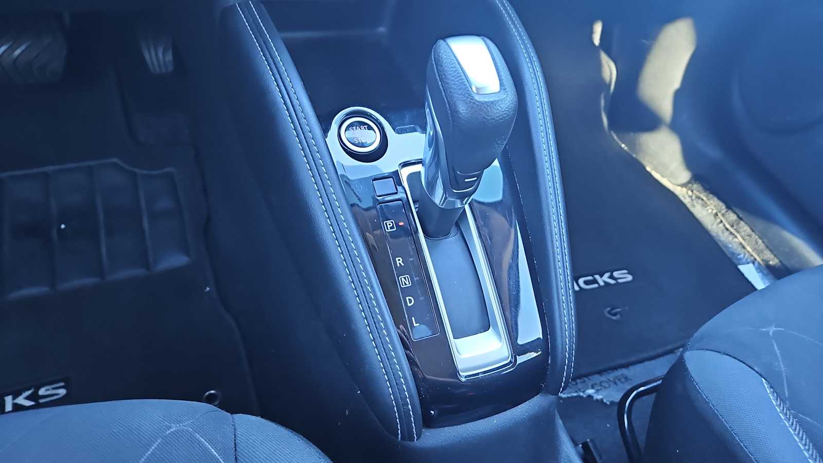 Thumbnail: 2019 Nissan Kicks - 21