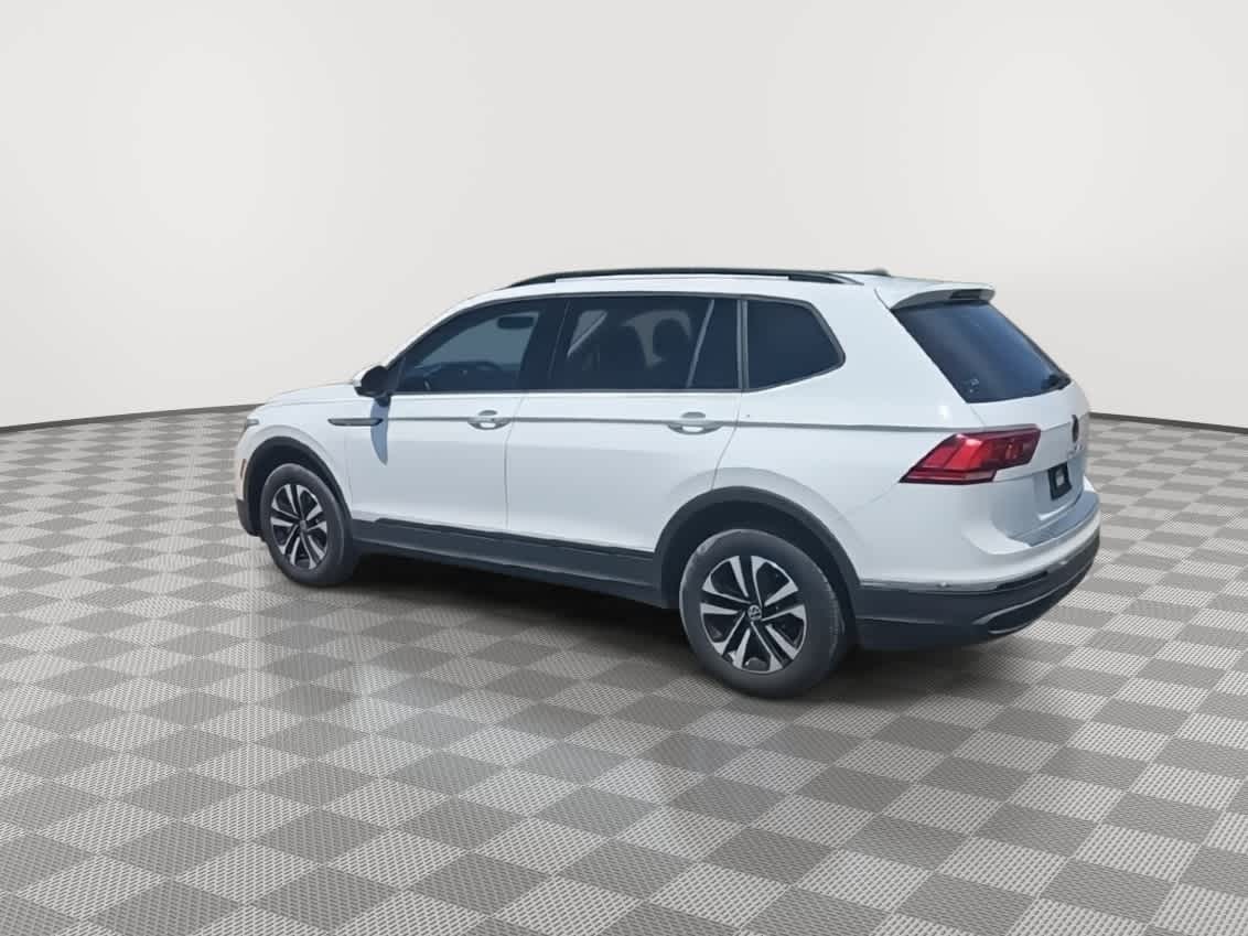 Thumbnail: 2022 Volkswagen Tiguan - 6
