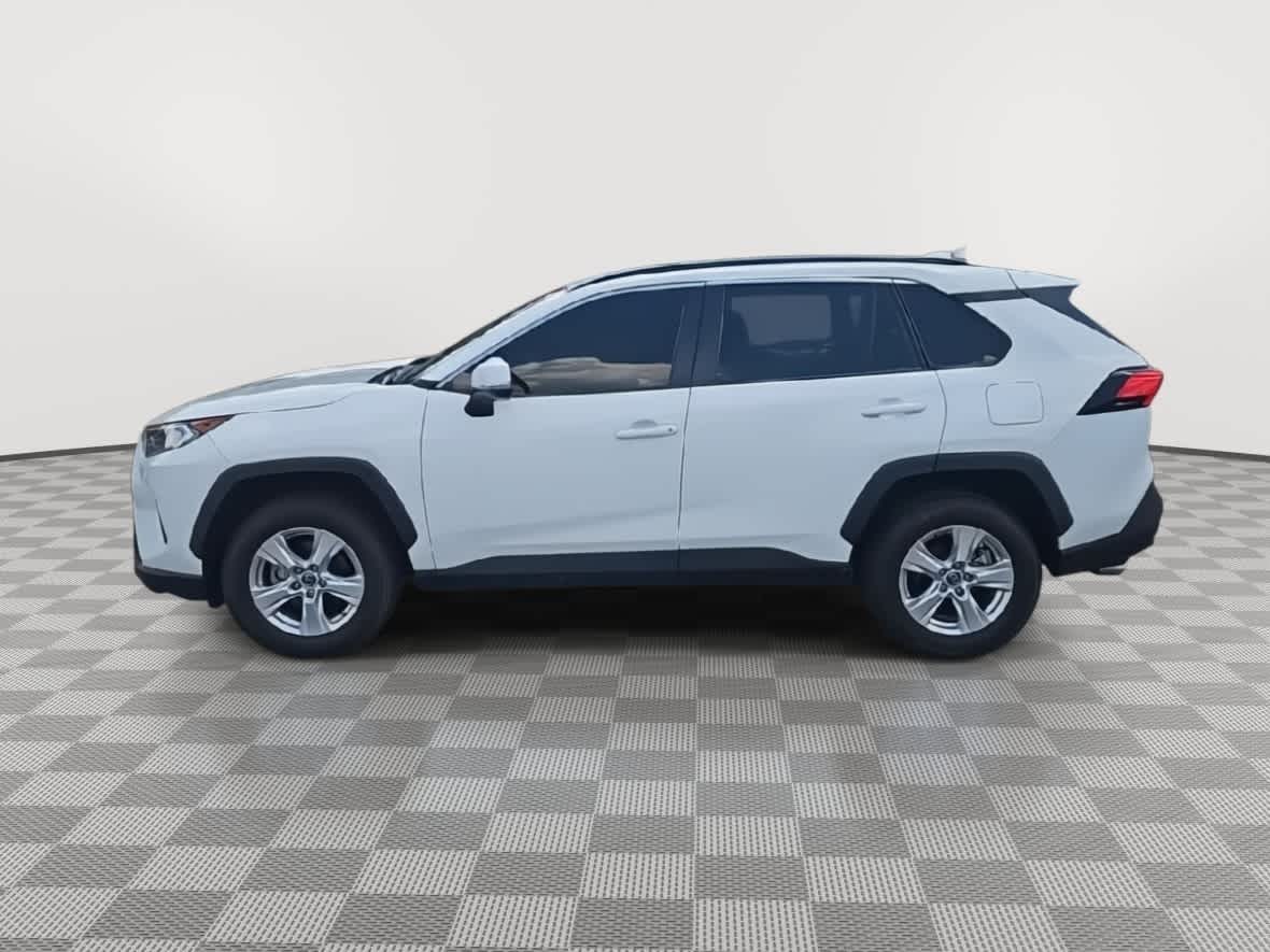Thumbnail: 2021 Toyota RAV4 - 5