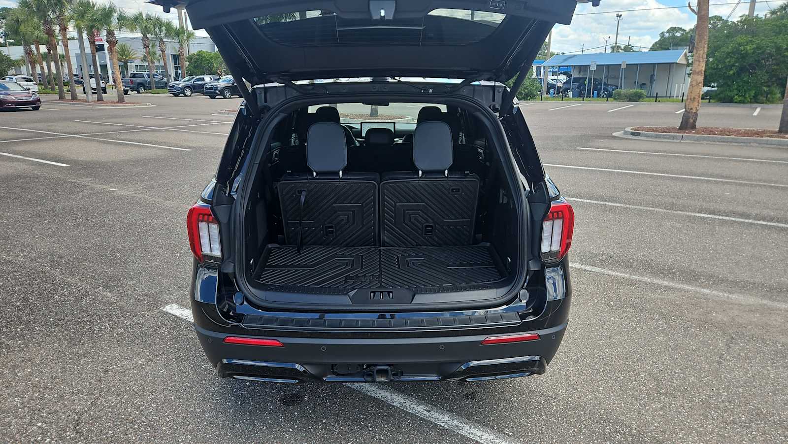 Thumbnail: 2025 Ford Explorer - 20