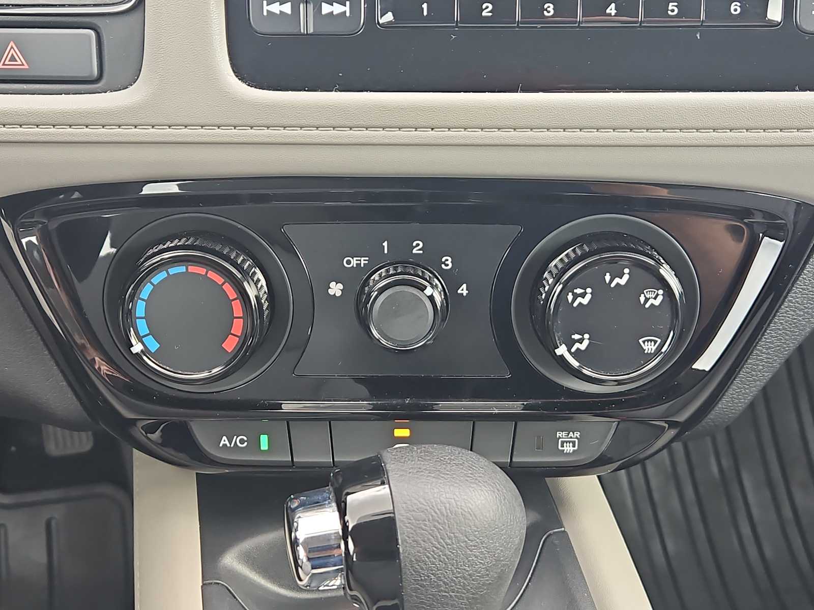 Thumbnail: 2018 Honda HR-V - 16