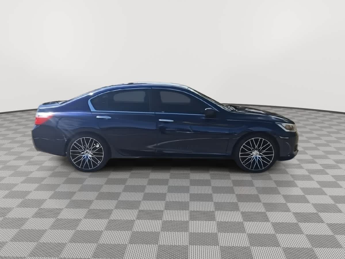 Thumbnail: 2015 Honda Accord - 9