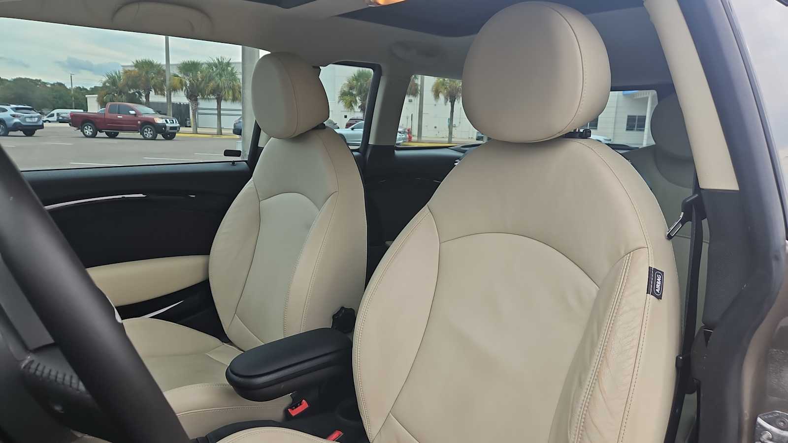 Thumbnail: 2012 MINI Cooper Clubman - 13