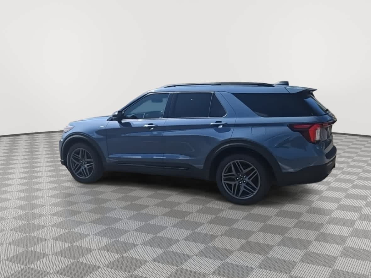2025 Ford Explorer ST-Line 6