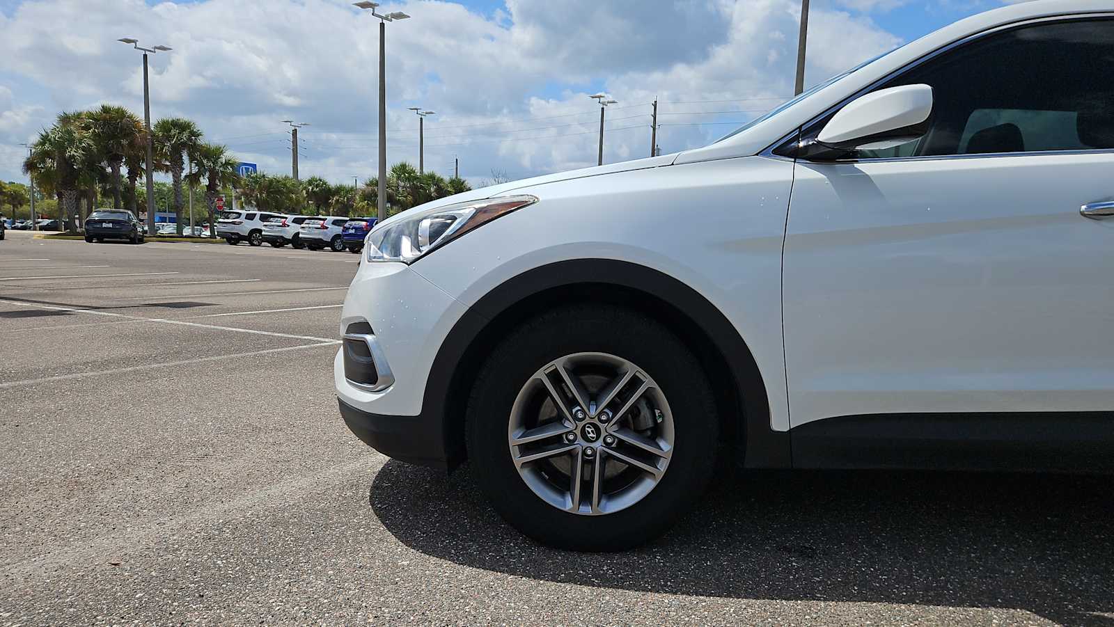 Thumbnail: 2018 Hyundai Santa Fe - 17