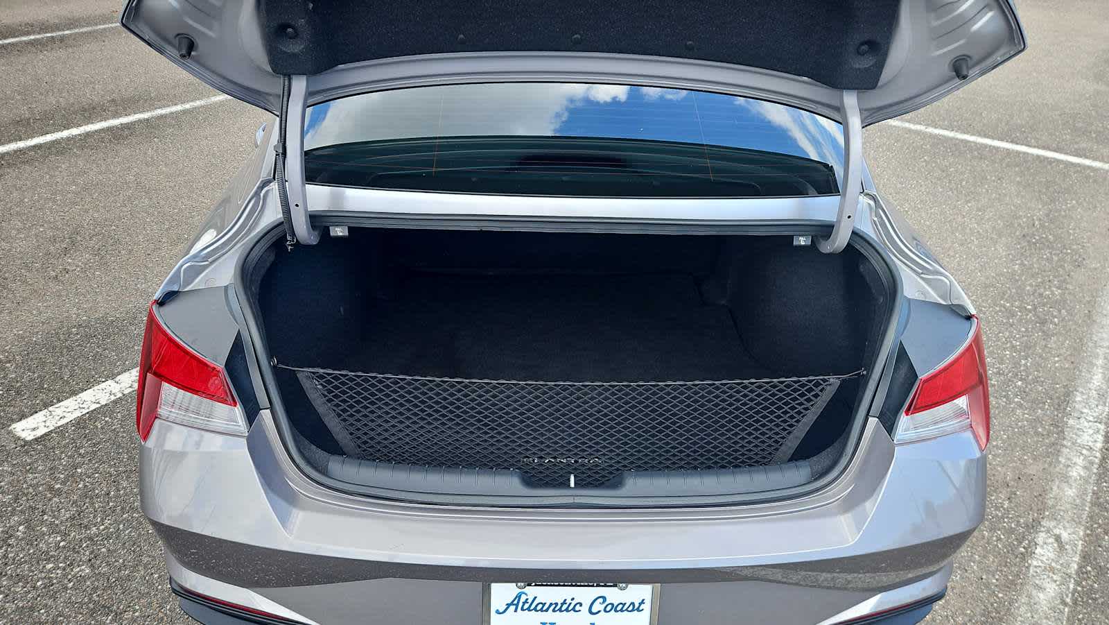 Thumbnail: 2023 Hyundai Elantra - 20